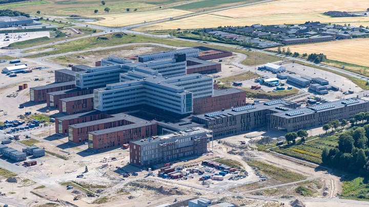 Nyt Aalborg Universitetshospital set fra oven. 
